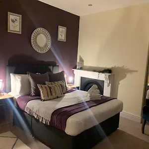  Apartment Beautiful 2 Bedroom In