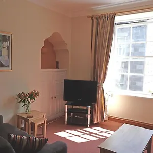 https://skene-terrace-apartments.hotelsaberdeenuk.com